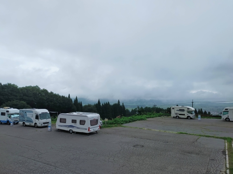 RVパーク 磐梯山・絶景の猪苗代スキー場RVパーク 稲苗代 猪苗代湖 キャンピングトレーラー シーズー