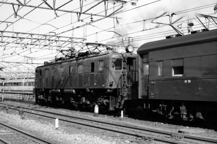 ef56 katoの製品は変形機の6号機と7号機だった。 - 本棚の住人の鉄道忘備録