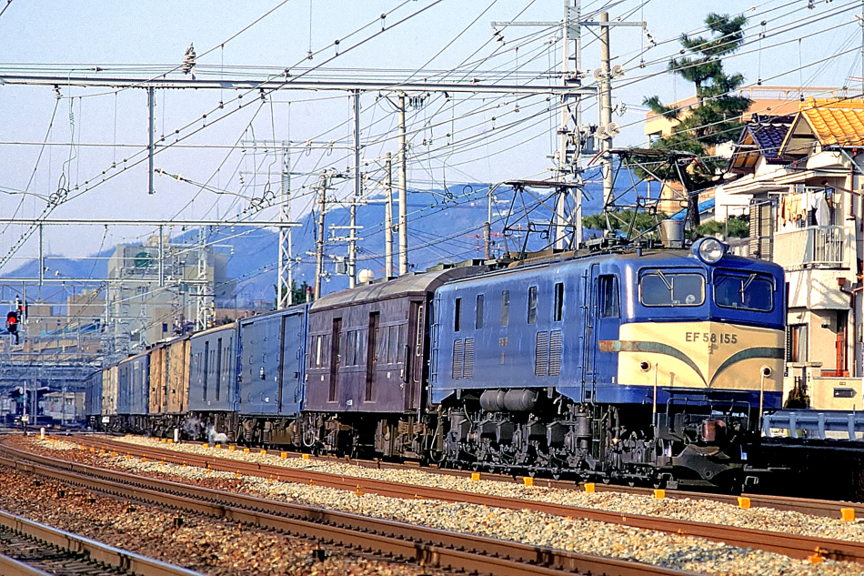 katoの郵便・荷物列車 東海道仕様で何かできるのか？ - 本棚の