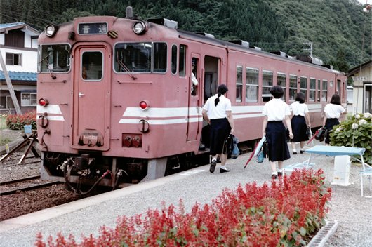 キハ40の地域色でJR東日本にもいろいろなバリエーションがあった