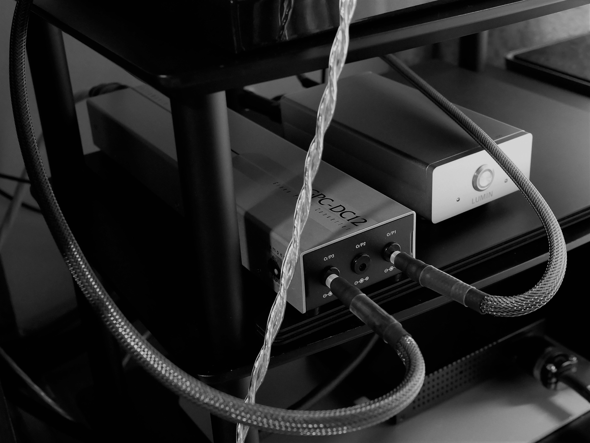 voltampere GPC DC12 低ノイズ電源 Volt Ampere 高性能なDC12Vの強化電源 