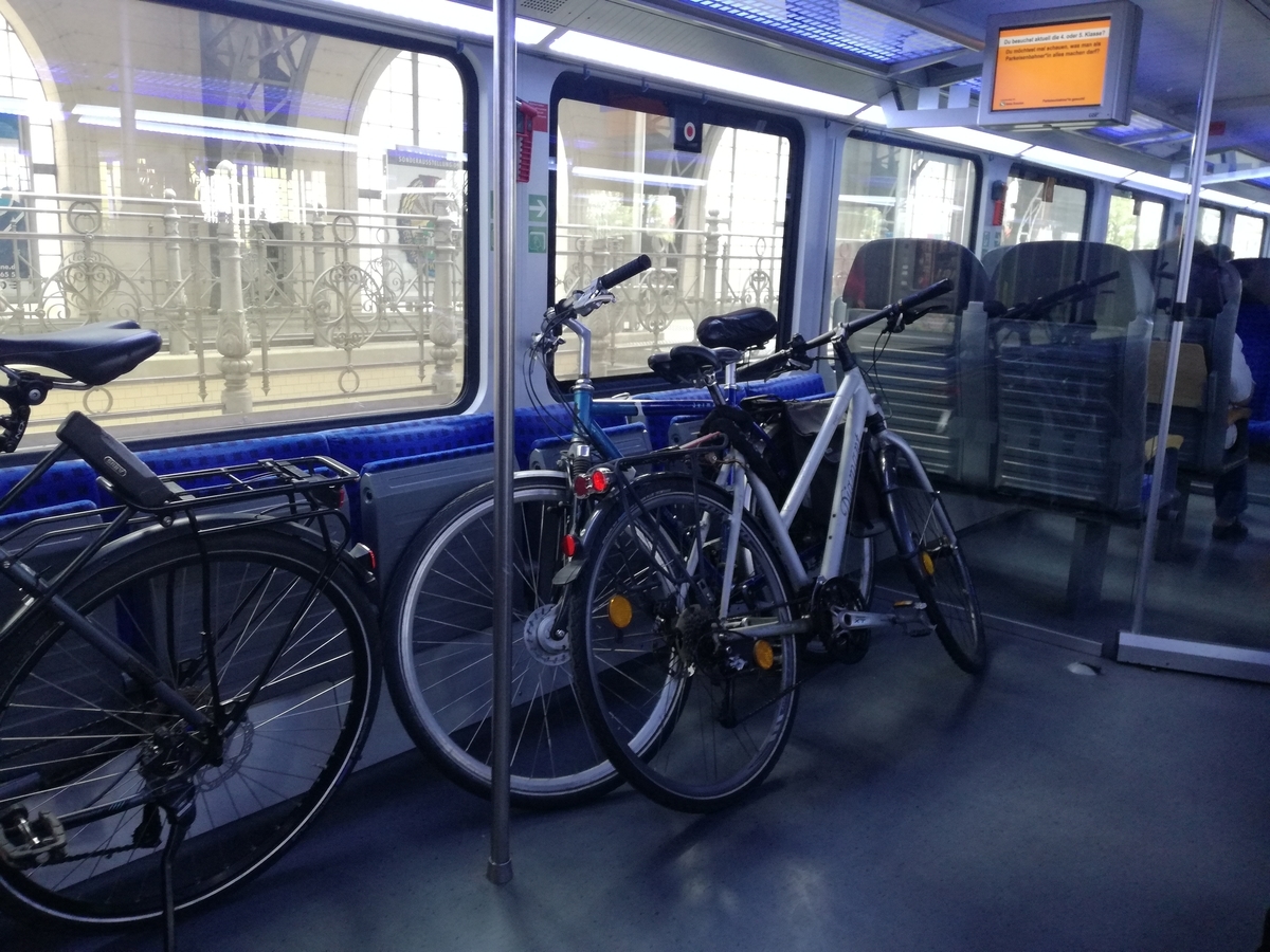 ヨーロッパ カー 自転車