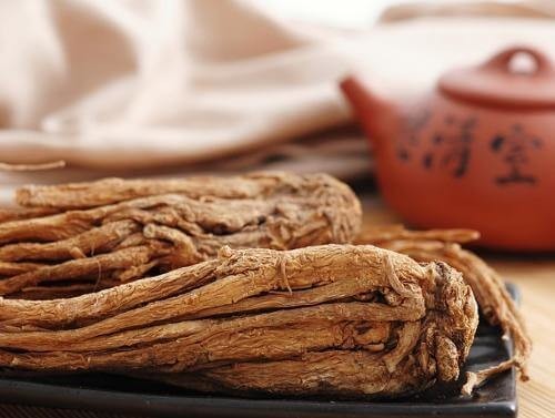 五積散の中にある生薬:当帰(とうき)の画像