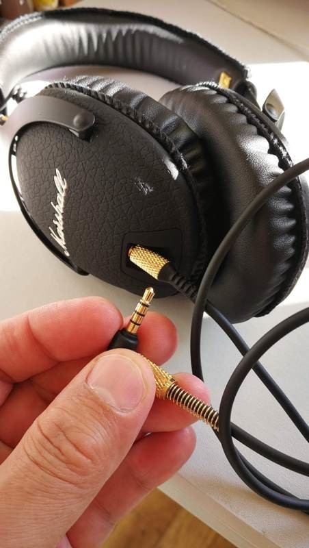 marshall monitorヘッドホン:カッコいいデザイン