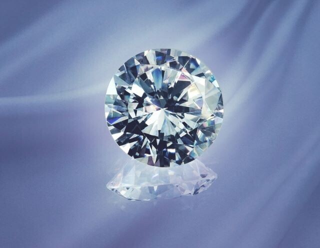 人間の歯は、ダイヤモンドなみに硬い