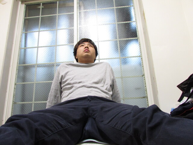 暇をもてあます男性n