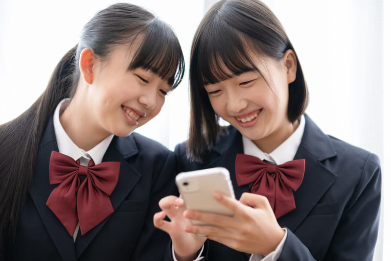 大手通信事業者の学割を紹介!