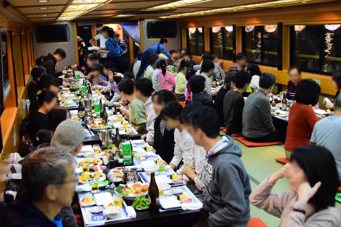 ニュートンプレイスの屋形船のイベント