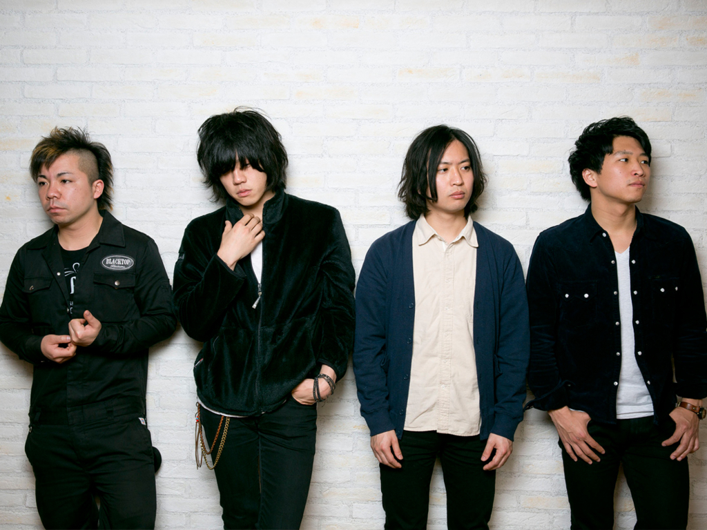 LAMP IN TERRENのアーティスト写真
