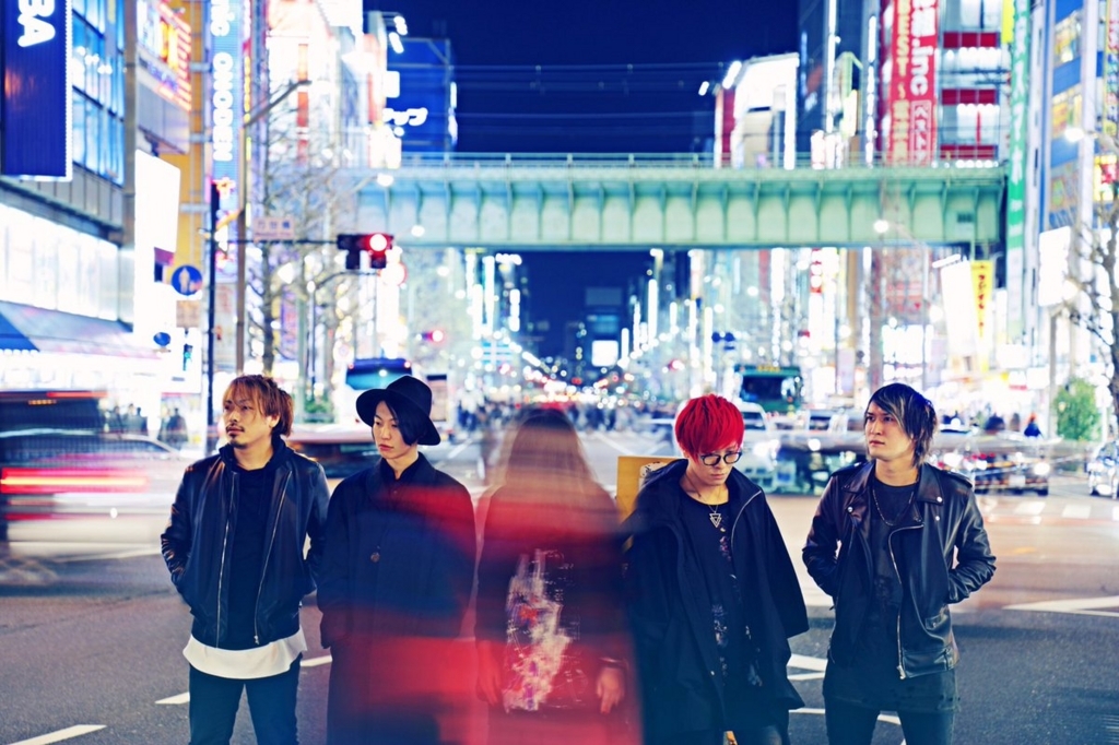 ロックバンド・a crowd of rebellionのアー写