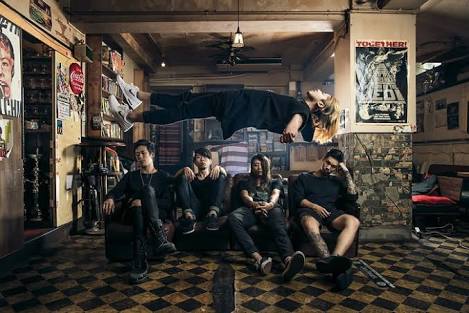 ロックバンド・Survive Said The Prophetのアー写真