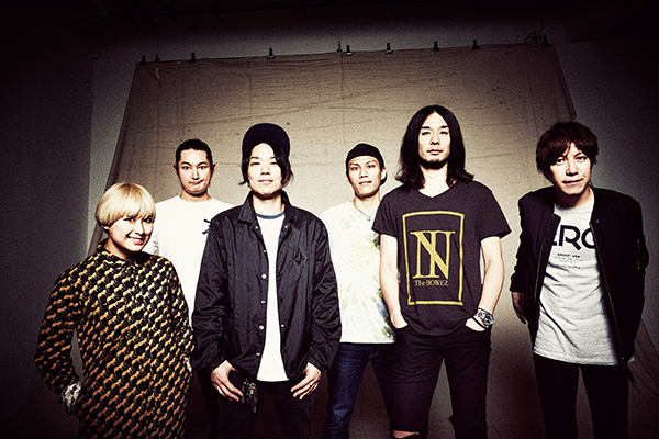 ロックバンド・HEY-SMITHのアー写