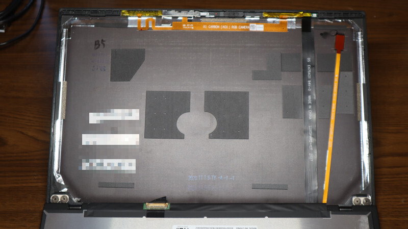 ThinkPad X1 Carbon (Gen8) の液晶パネル交換 - 滴了庵日録