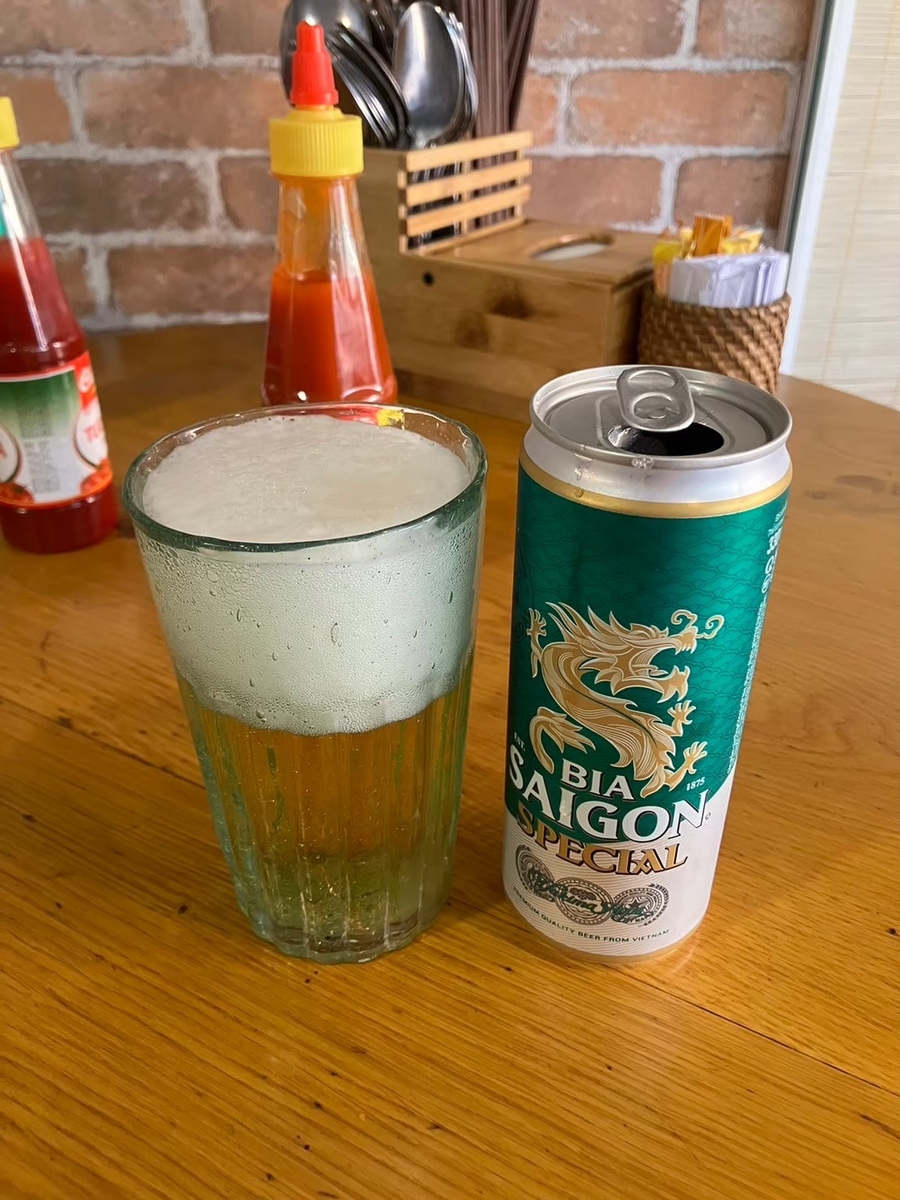 朝からサイゴンビール