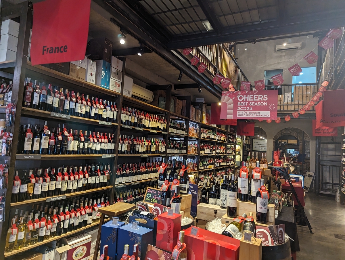 Warehouse店内