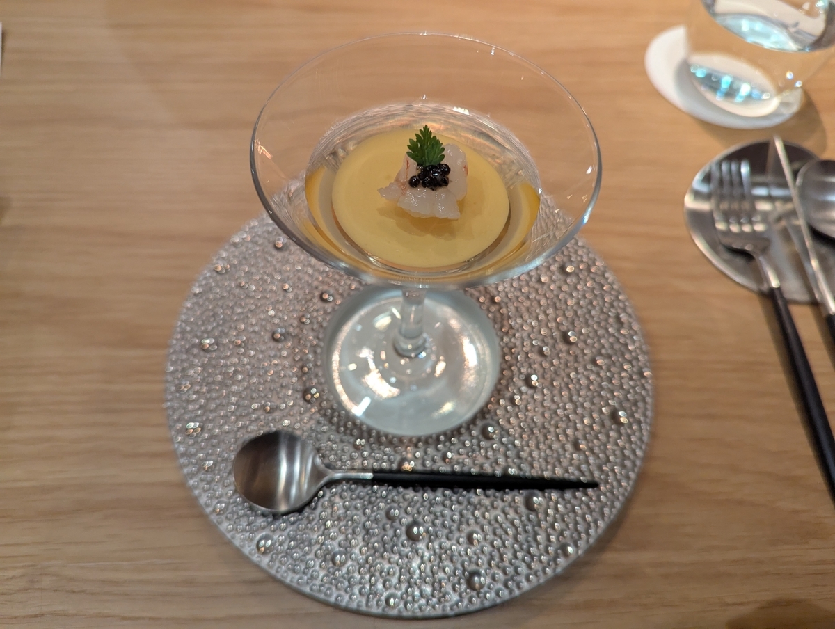 コンソメと豆乳のヴェリーヌ