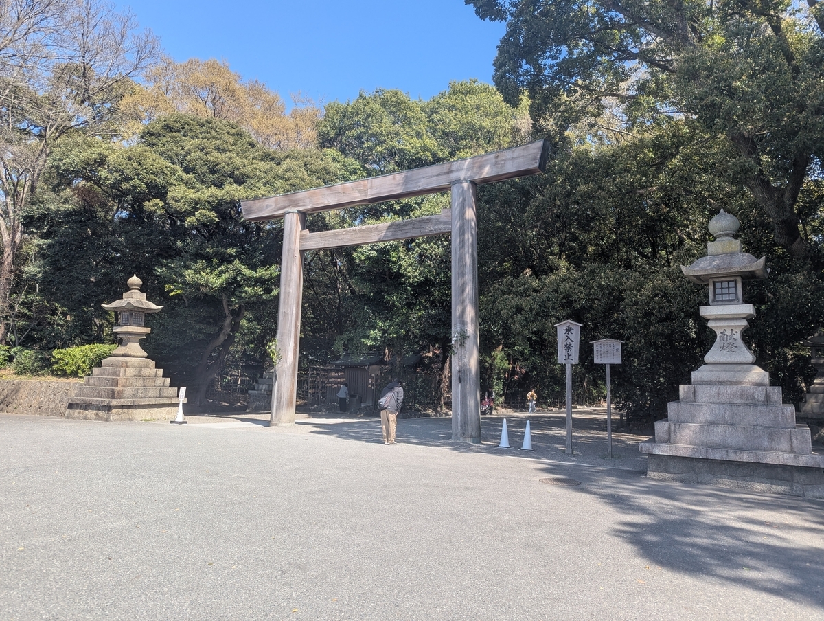 熱田神宮の鳥居