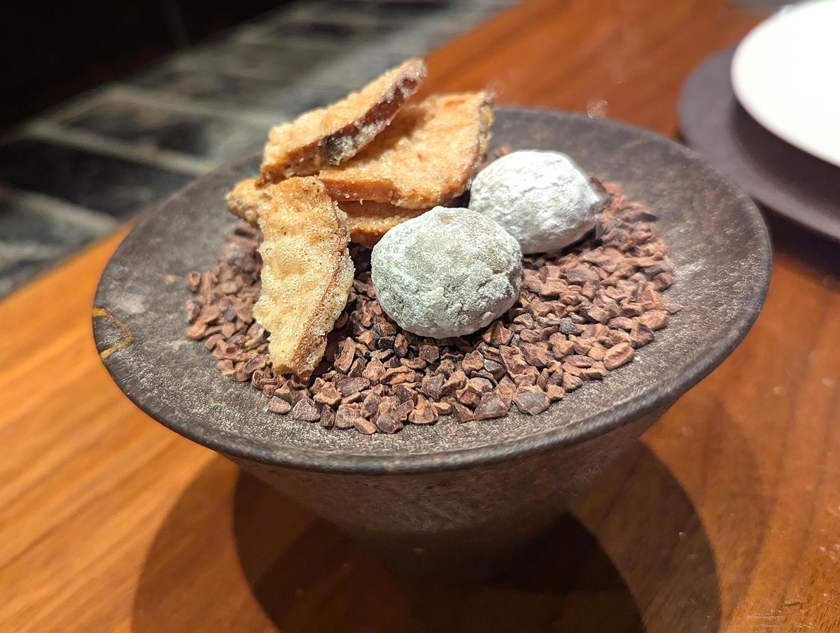 ほうじ茶のブールドネージュと自家製ラスク