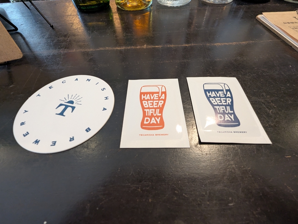 TEGAMISHA BREWERY 店内｜手紙社らしい紙もの・コースターまで統一感のあるブリュワリーパブ