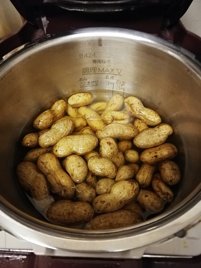 電気圧力鍋で 落花生 オオマサリ を茹でてみました レシピ シンプルライフで心も体も健康に