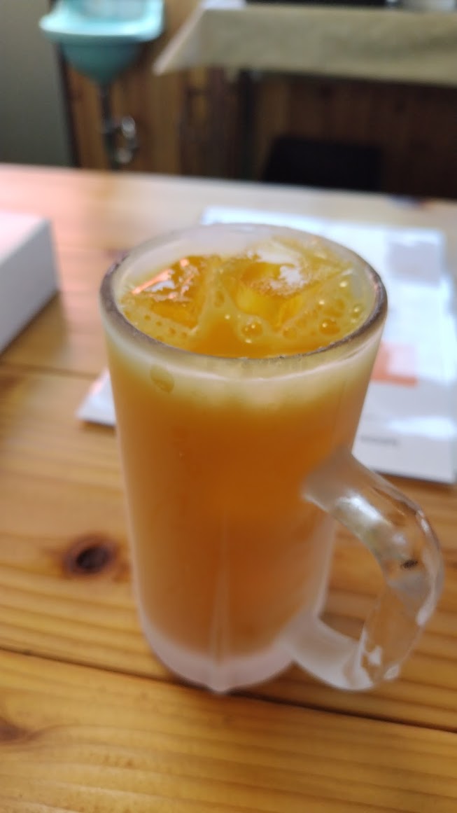 ジュースのサイズ感がおかしい