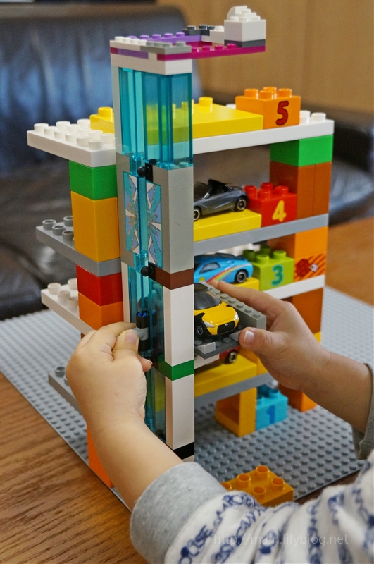 レゴ トミカの立体駐車場 簡易版 を作ってみた 君の手を離す日
