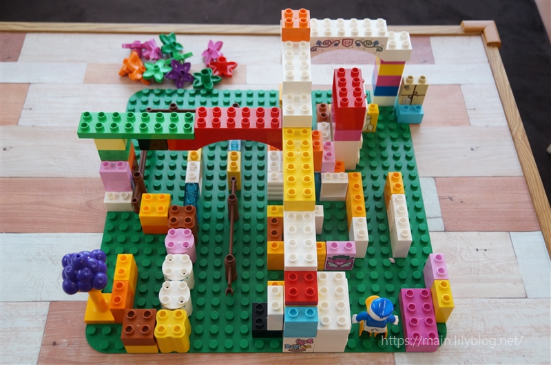 レゴデュプロ ブロックで迷路を作って遊びました 君の手を離す日