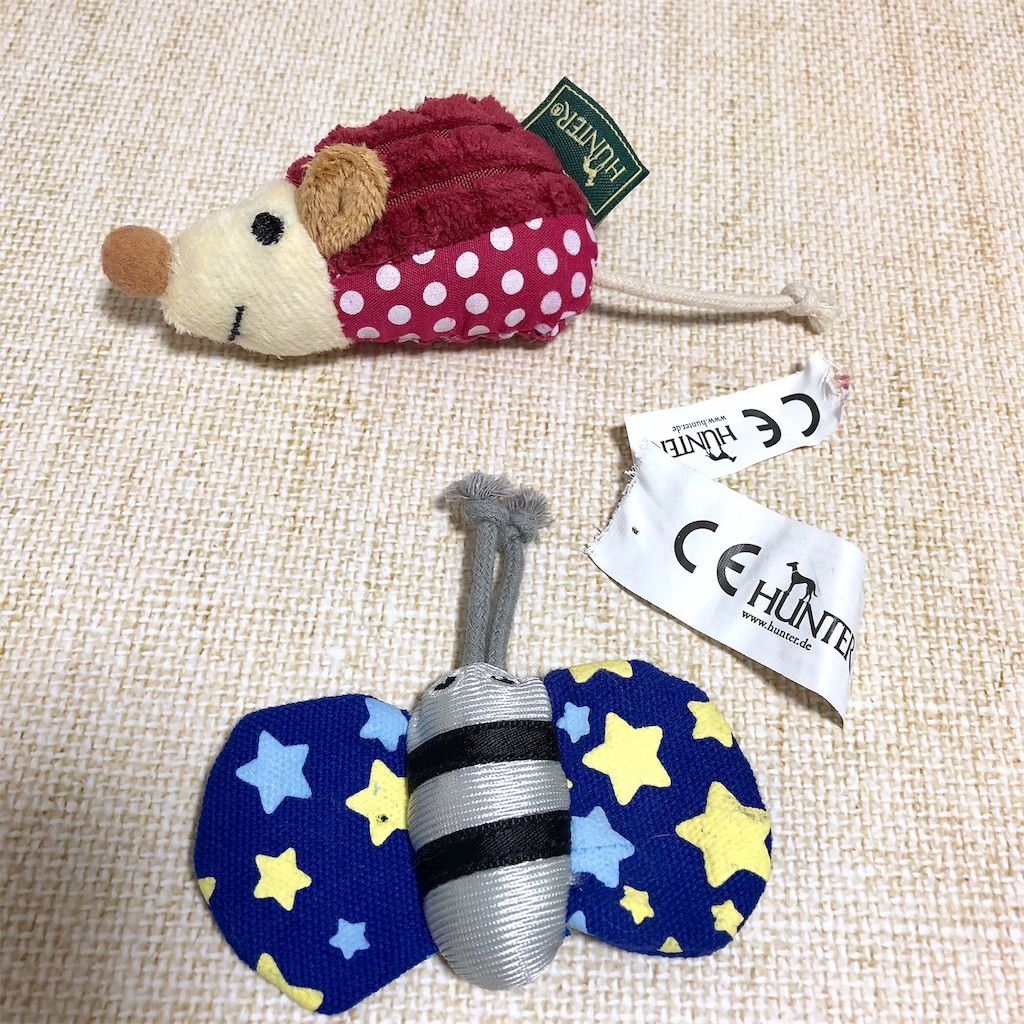 ハンターの猫用おもちゃ タグを取ったあと