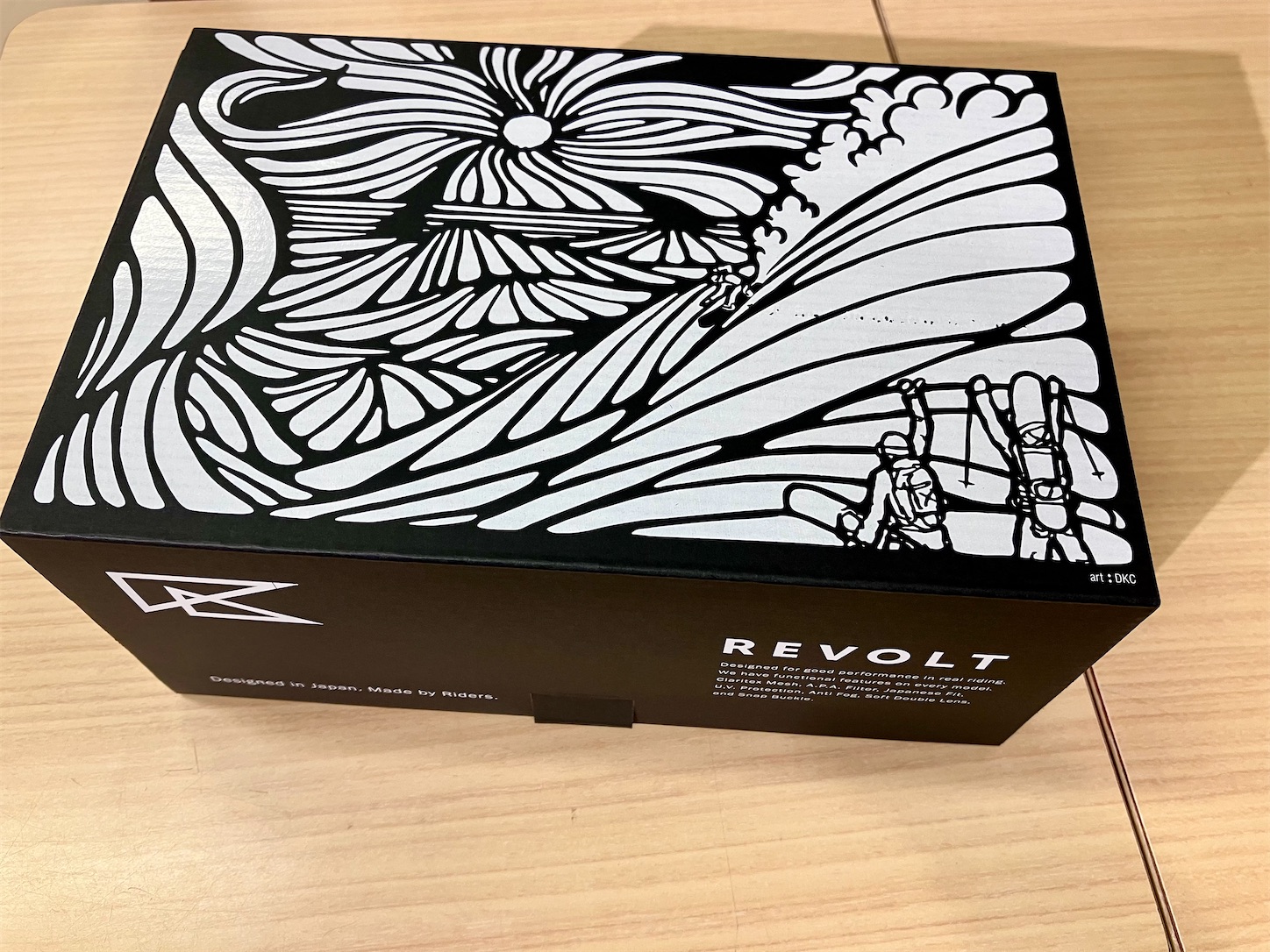24-25 REVOLT（リボルト）ゴーグル入荷】 - NICE DAY blog