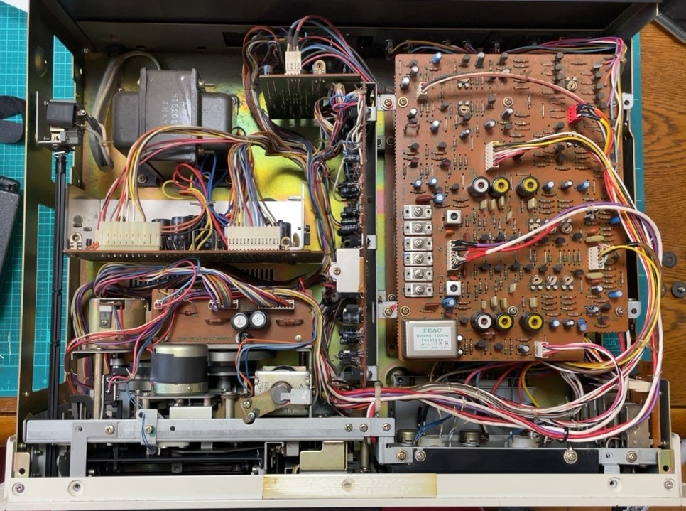 RITAO！希少！TEAC model c-2 1979年頃　テアック TEAC C-2の仕様 ティアック