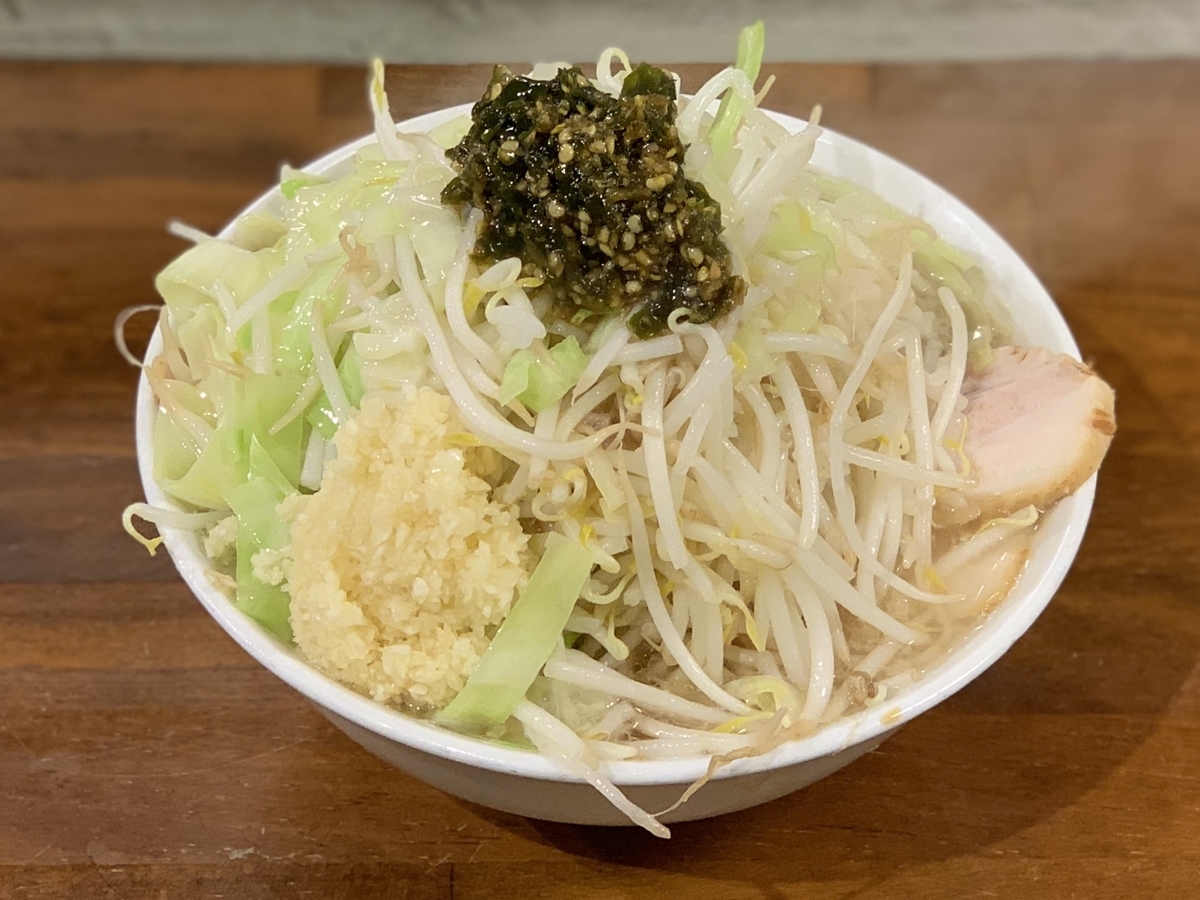 1ポンドの牛肉と 米屋のプライドが生み出すもの 新小岩 コメトステーキ が単なる二郎インスパイアで計れない理由とは ぐるなび みんなのごはん