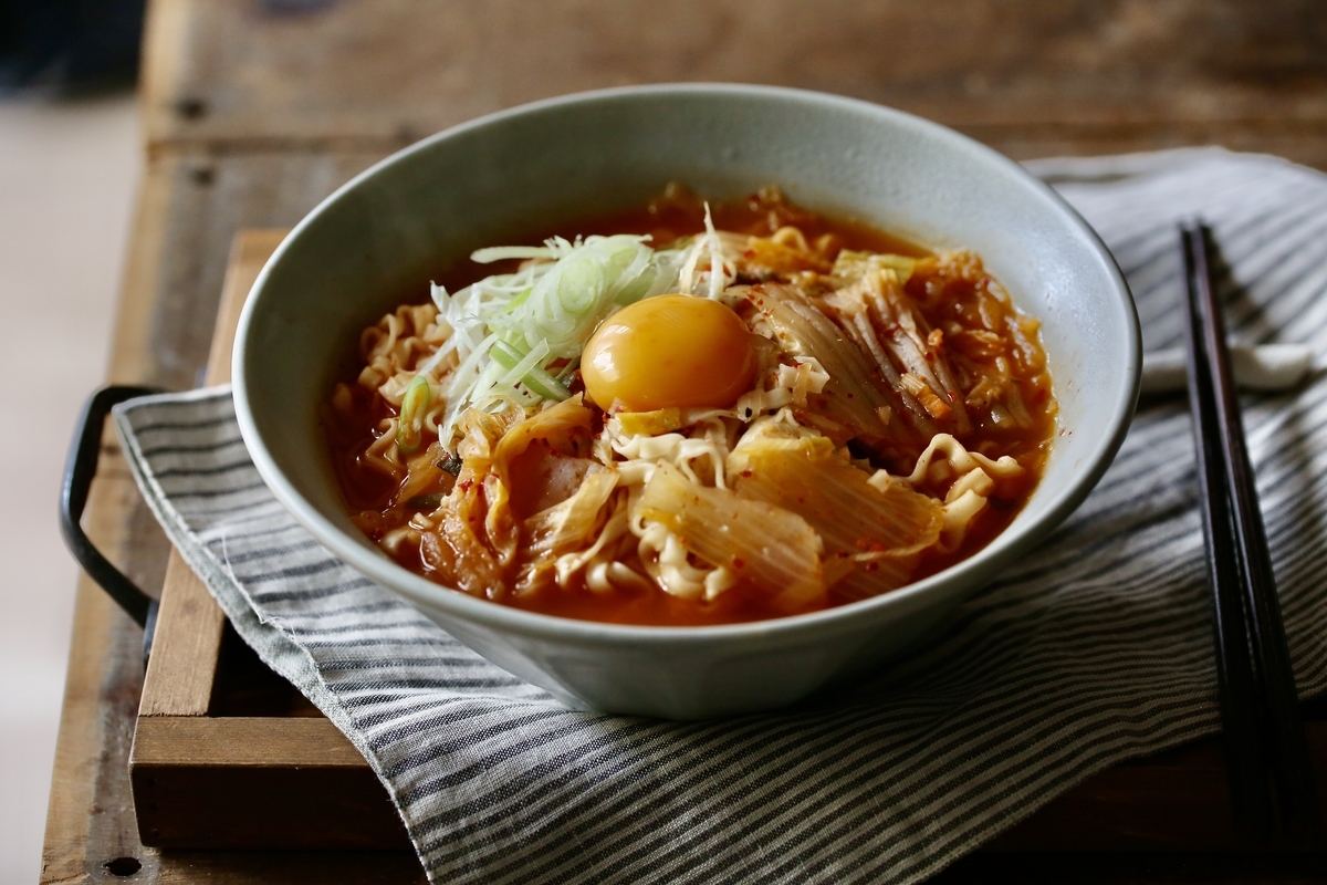 韓国人料理研究家がこっそり教える 新大久保で買うべき韓国食材ベスト5 とめちゃ旨アレンジレシピ ぐるなび みんなのごはん 韓国人料理研究家がこっそり教える 新大久保で買うべき韓国食材ベスト5 とめちゃ旨アレンジレシピ ぐるなび みんなのごはん