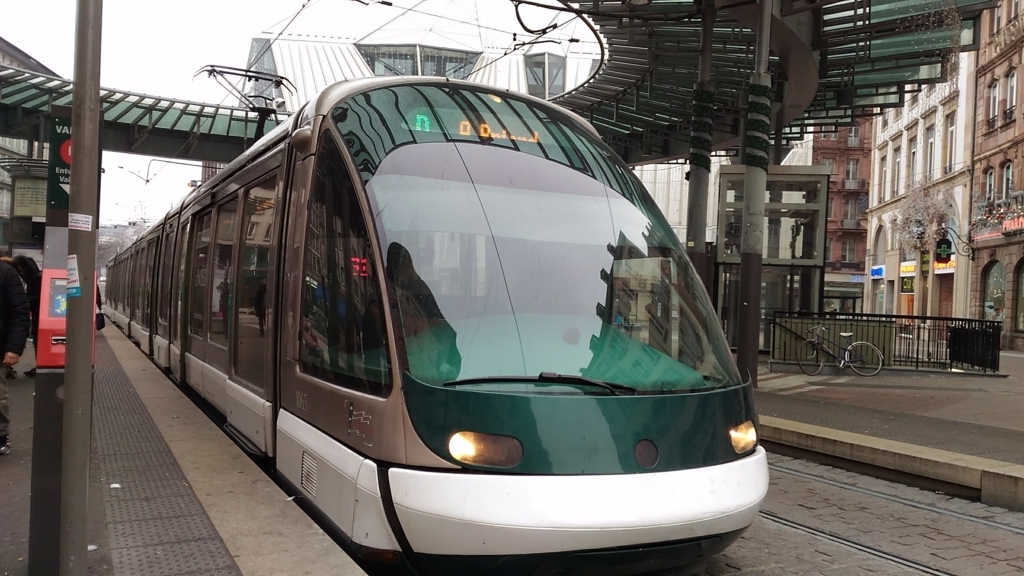 ストラスブール Brt 乗車記 乗り物に乗りたい 食べたい 飲みたい