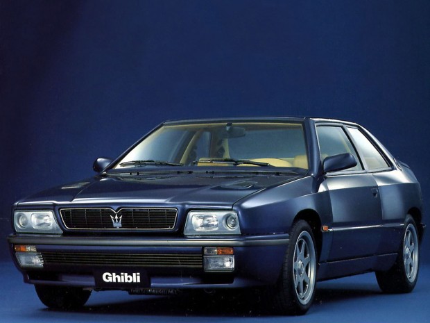 マセラティギブリっていったいどんな車 マセラティギブリの中古車を大阪で探す