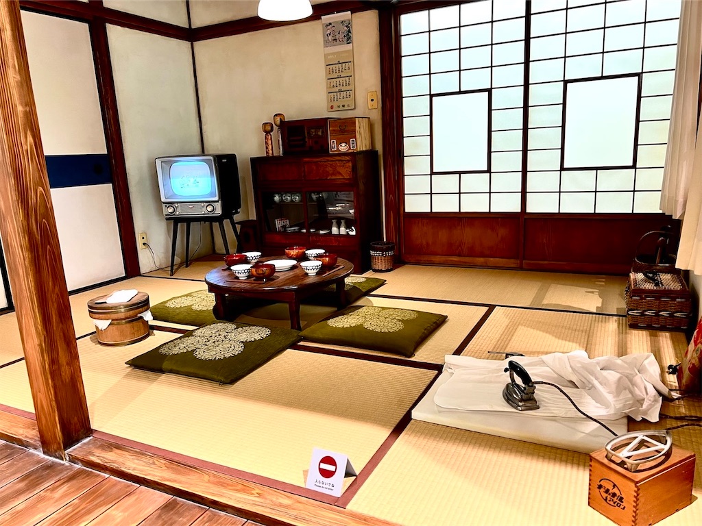 昭和センチメンタル】サザエさんとファッション展でトキメキいっぱい胸
