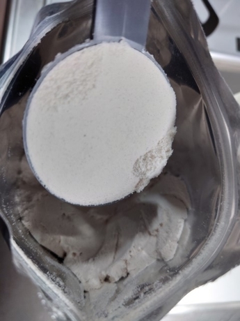 プロテインパウダー 白っぽい