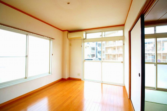 f:id:llcnagomi:20190422103150j:plain f:id:llcnagomi:20190422103150j:plain