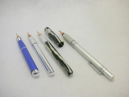 クツワ ワンプッシュ鉛筆ホルダー - カフェイン中毒日記