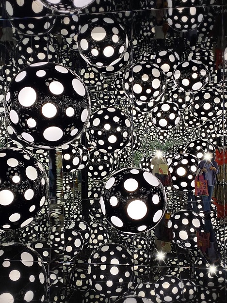 西九龍文化地区のⅯ＋の草間彌生展に行ってきたよ - 清く正しく