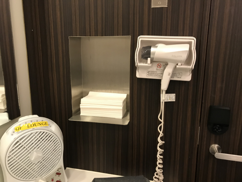 カンタス航空ラウンジシャワールーム4 カンタス航空ラウンジシャワールーム4