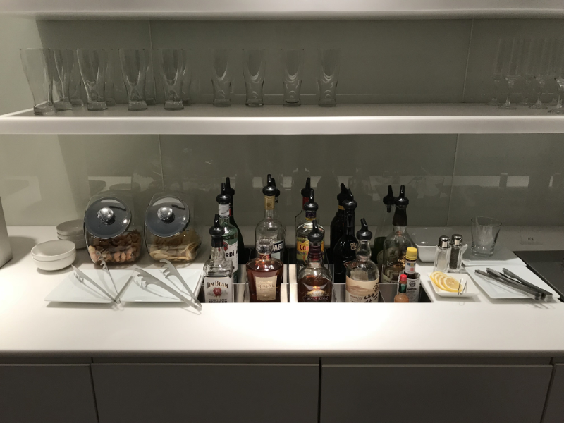 カンタス航空ラウンジアルコール カンタス航空ラウンジアルコール