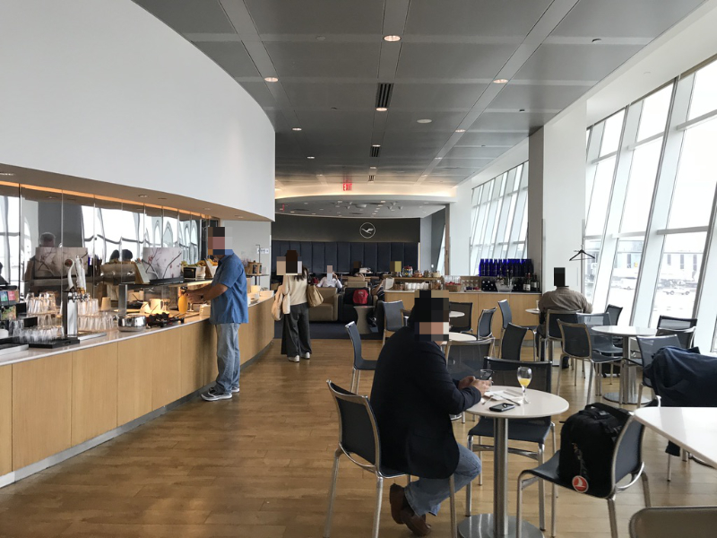 Jfk国際空港ターミナル1 ルフトハンザビジネスラウンジ訪問記 18年10月ニューヨーク出張6 週末トラベラーの忘備録