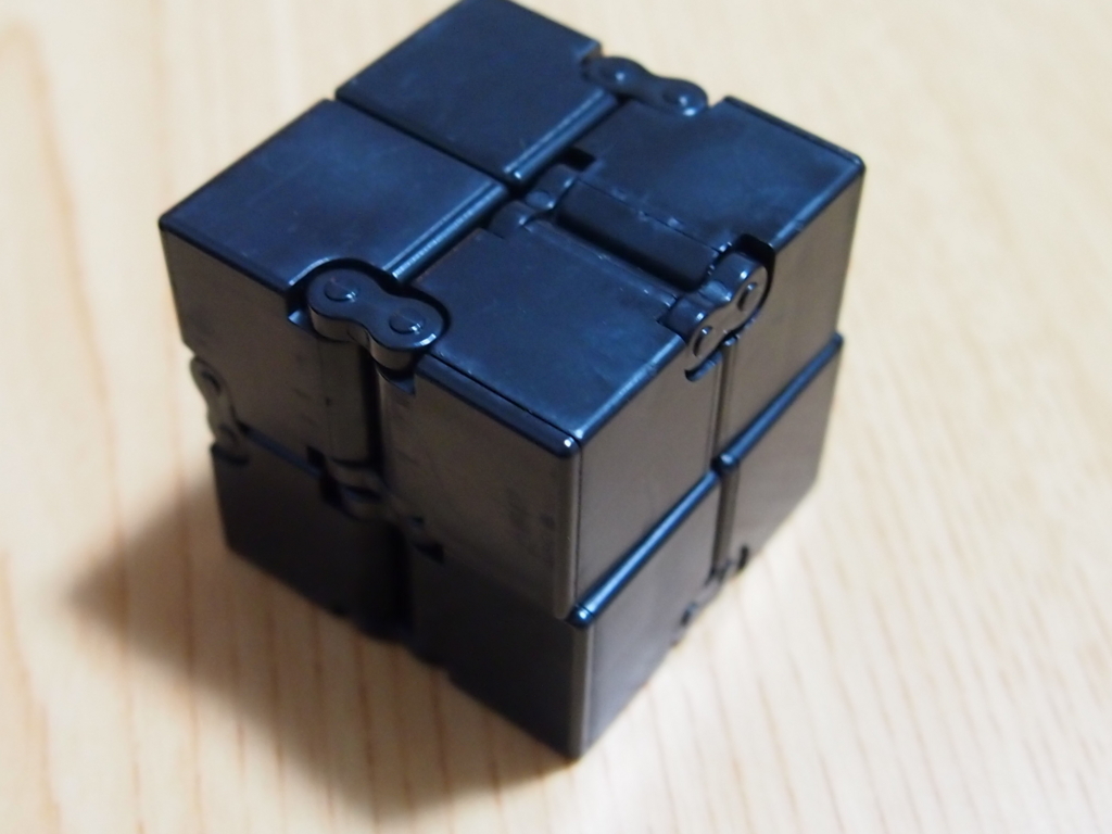 フィジェット インフィニティキューブ レビュー Log Box