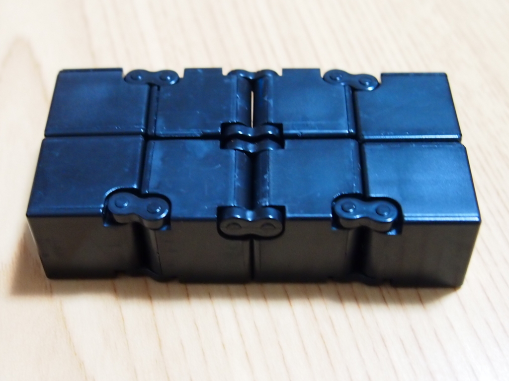 フィジェット インフィニティキューブ レビュー Log Box