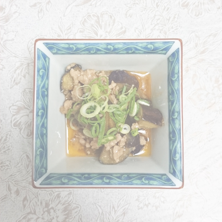 f:id:logequal:20161009213939j:plain 茄子とひき肉の甘辛炒め