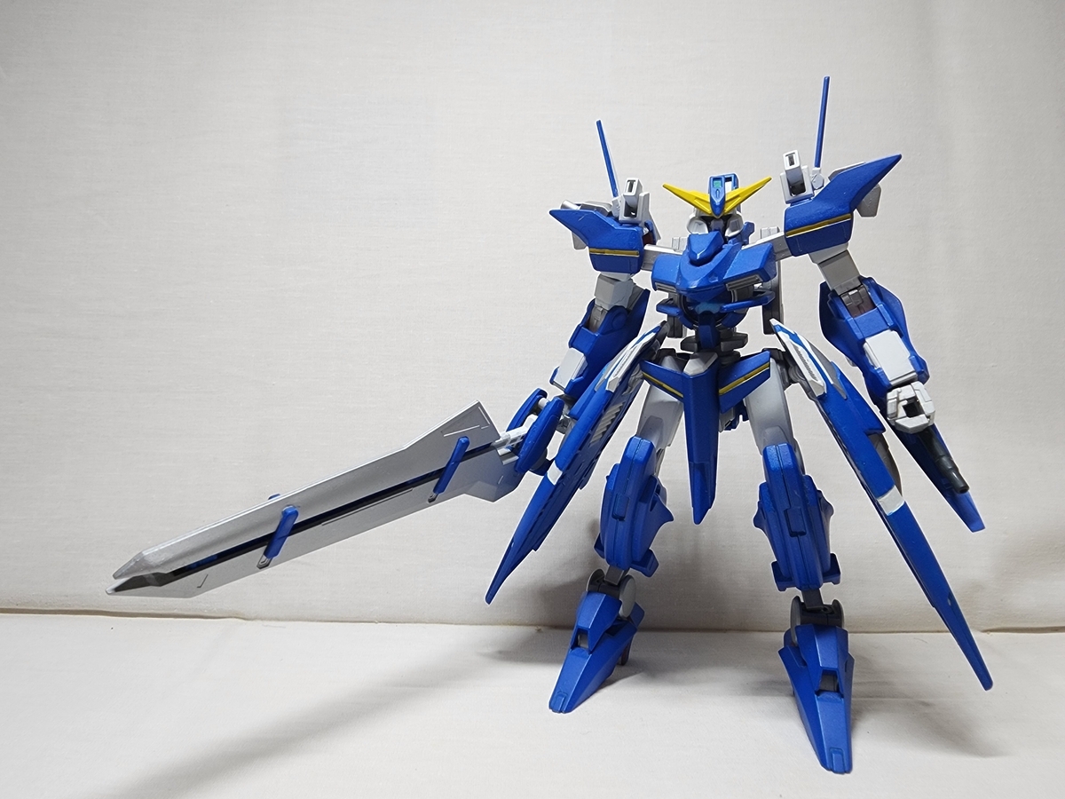 HG ガンダムスローネ チームトリニティセット HG ガンダムスローネ チームトリニティ の展示中 || Museum of