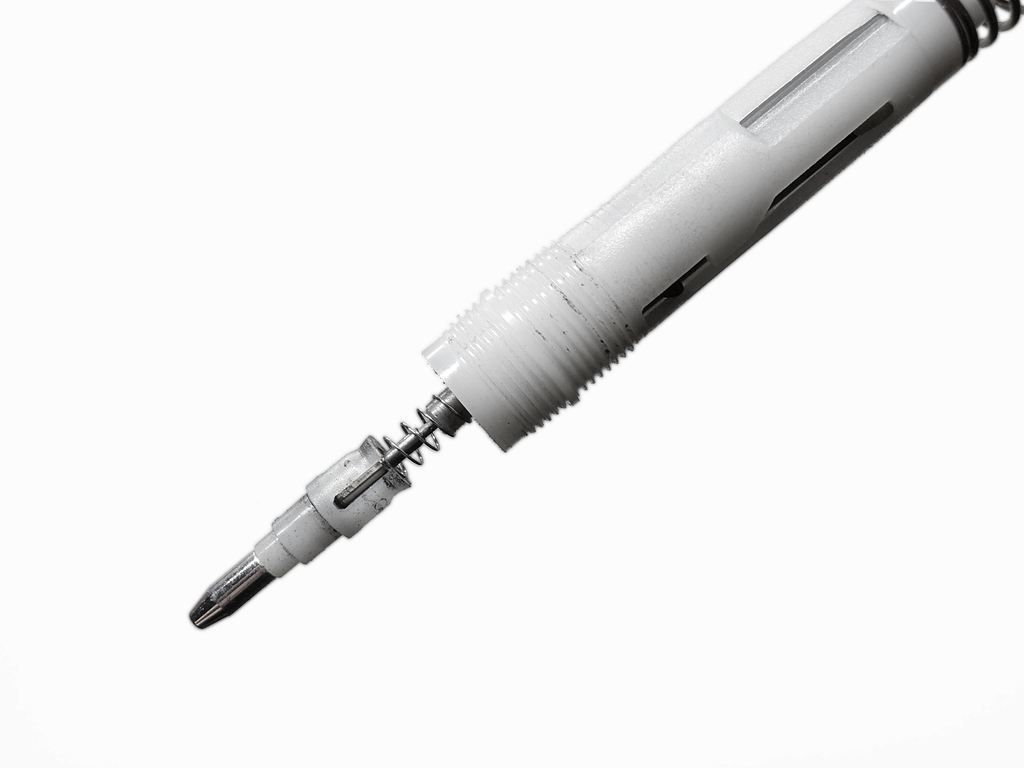 レビュー】ロットリング400 - 先端プッシュ機構が特“徴”的なペンシル