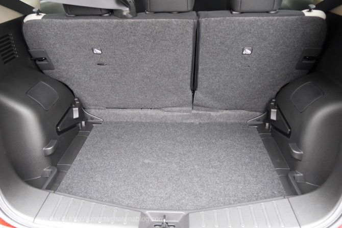 ノートe POWER 荷室 ノートe POWER 荷室