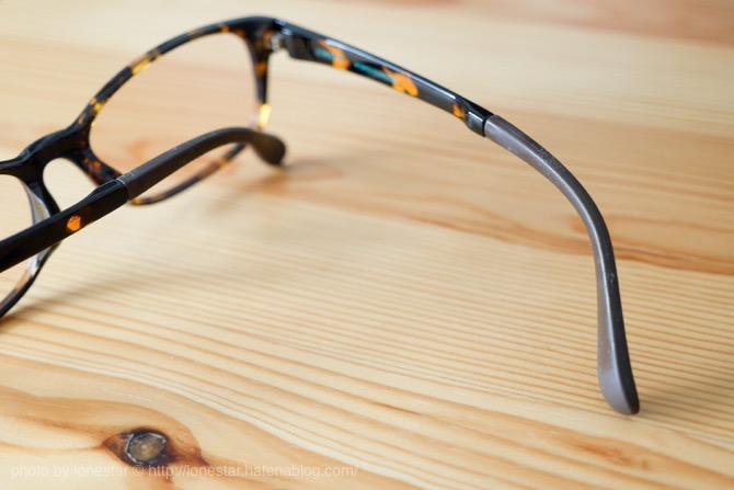 ジンズ　メガネ　べたべた