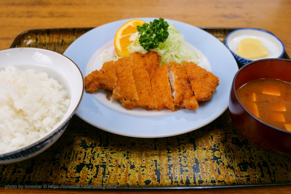 平和食堂　トンカツ定食